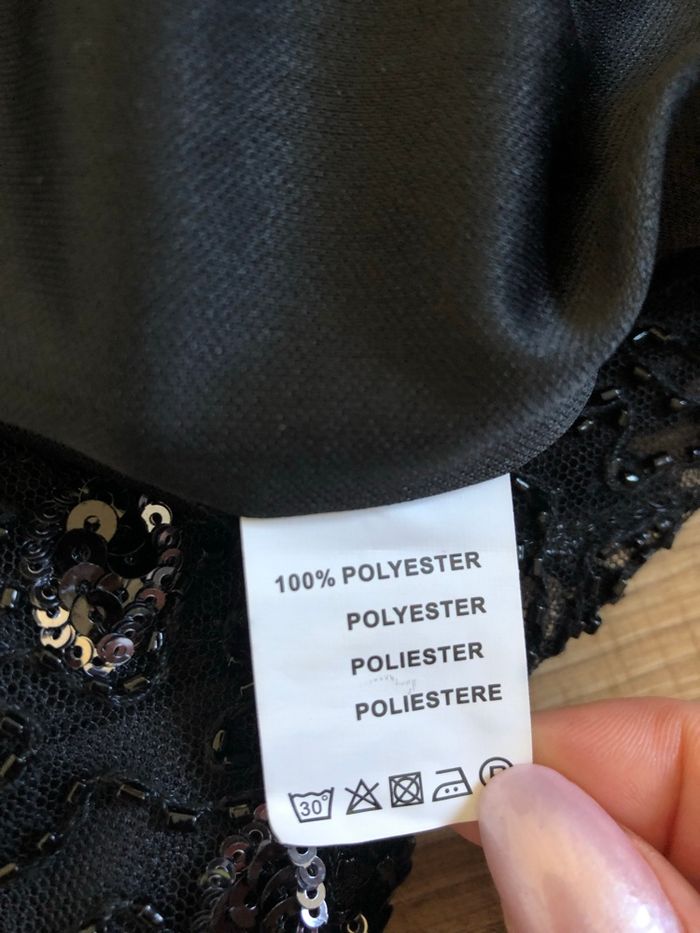 Robe noire et argentée neuve avec sequins Realty taille S (valeur 45€) - photo numéro 10