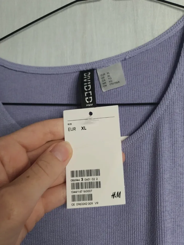 Robe lilas neuve - photo numéro 4