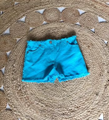 Short en jeans turquoise taille 4 ans