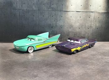 Cars Flo et Ramone