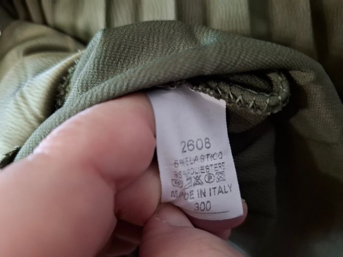 Robe Longue plissé taille 36/38 en très bon état - photo numéro 7