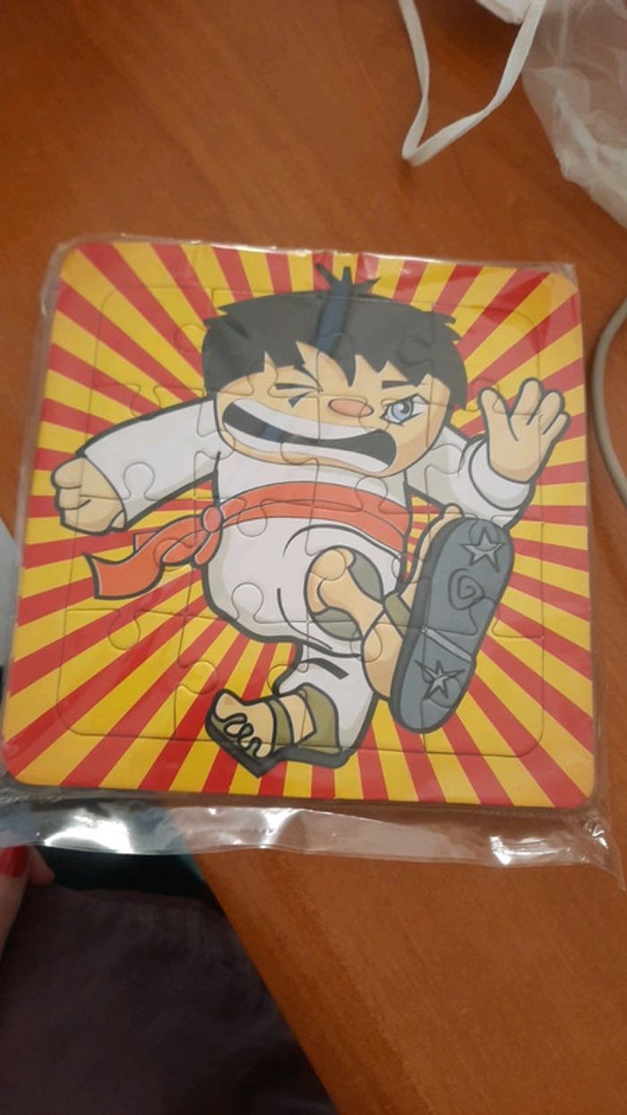 Puzzle lot sport combat