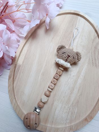 Attache tétine ourson crochet