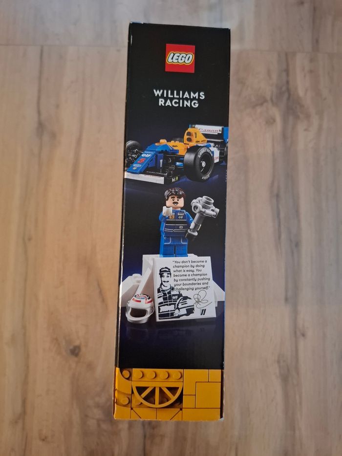 LEGO Icons 10353 - Williams Racing FW14B et Nigel Mansell - photo numéro 6