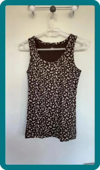Débardeur marron foncé