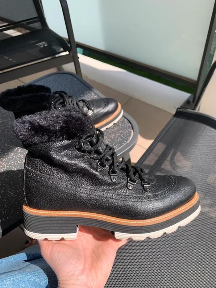 Boots en cuir noir Minelli taille 37 - photo numéro 2