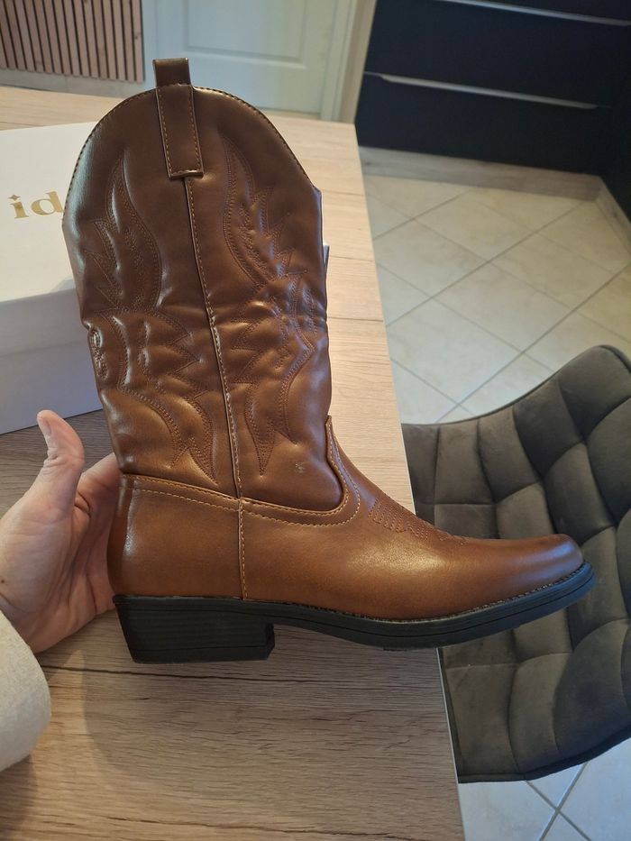 Bottes santiag camel neuves 38