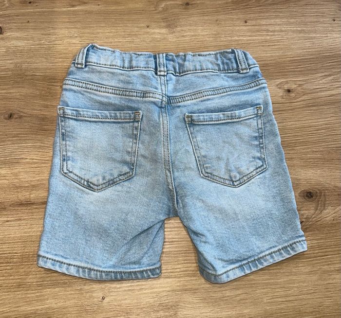 Bermuda en jean bleu clair - photo numéro 2