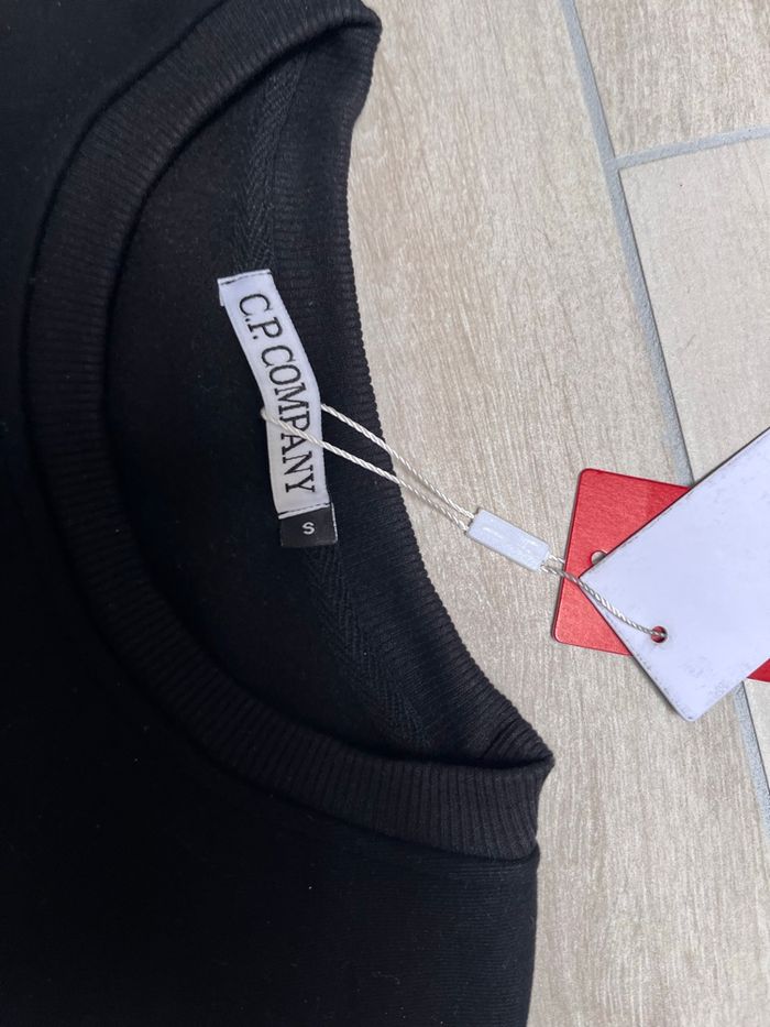Pull sans marque neuf avec étiquette - photo numéro 2