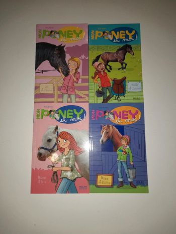 Lot de 4 livres mon poney et moi