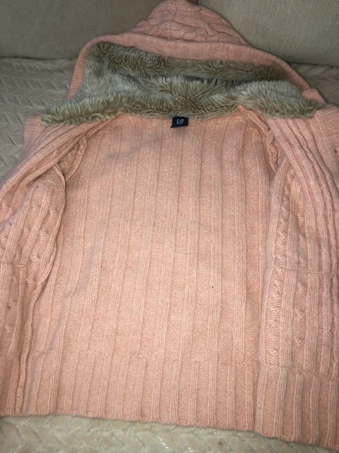 🌼Gilet torsadé à capuche fourré Gap🌼 - photo numéro 4