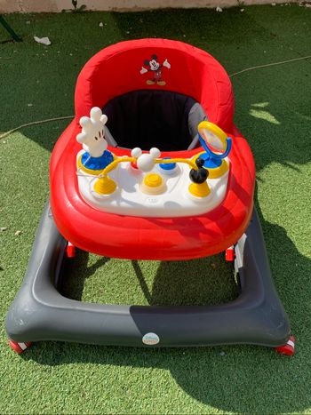 Trotteur bébé Mickey