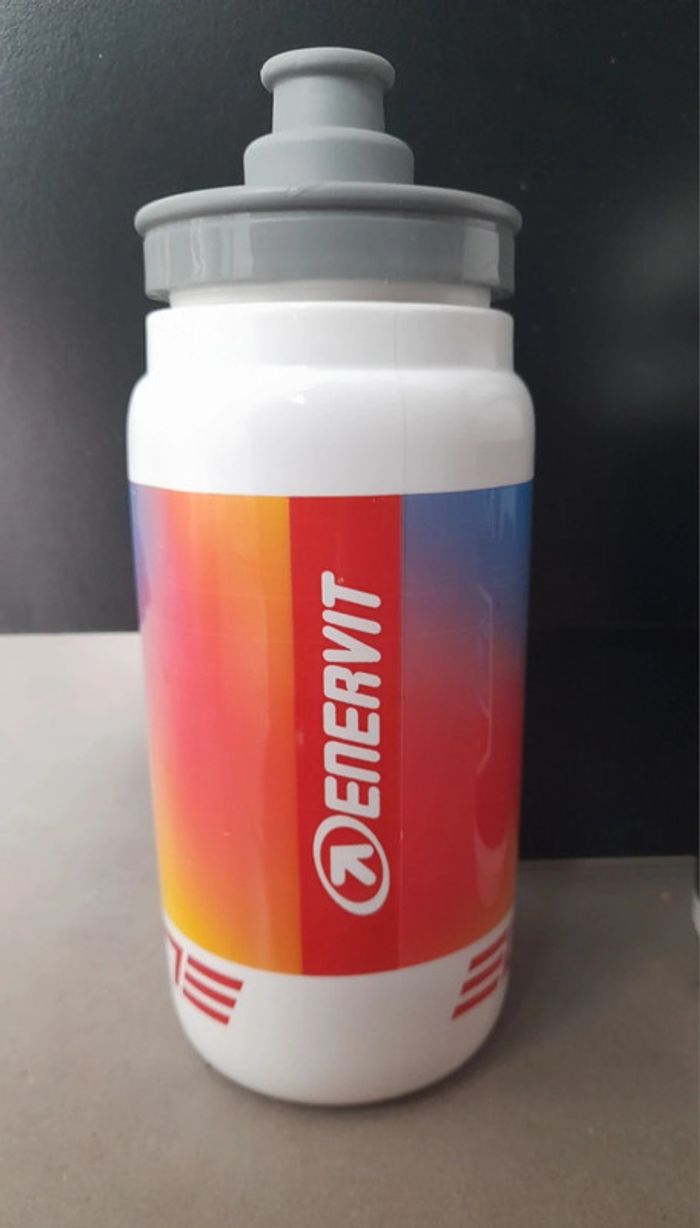 Gourdes bidons cycliste - photo numéro 6