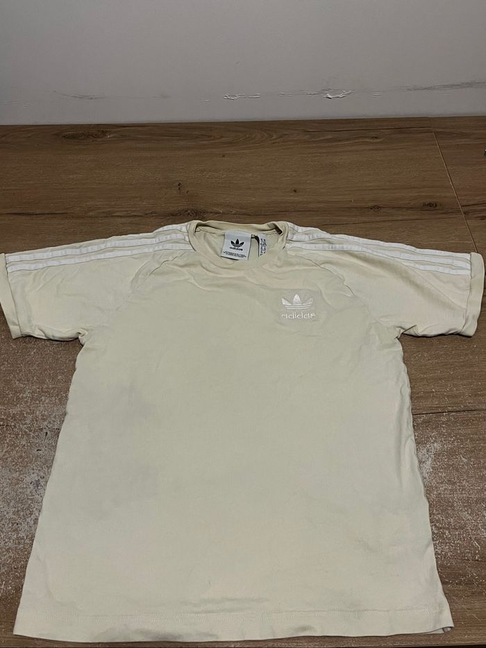 Teeshirt Adidas beige