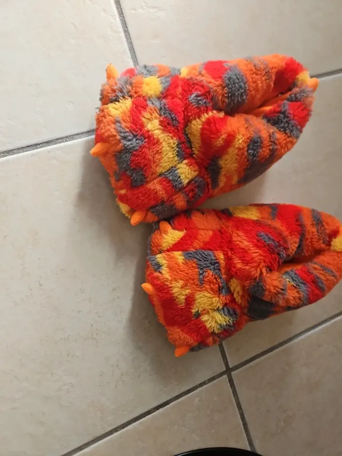 Pantoufles taille 30/31 - photo numéro 3