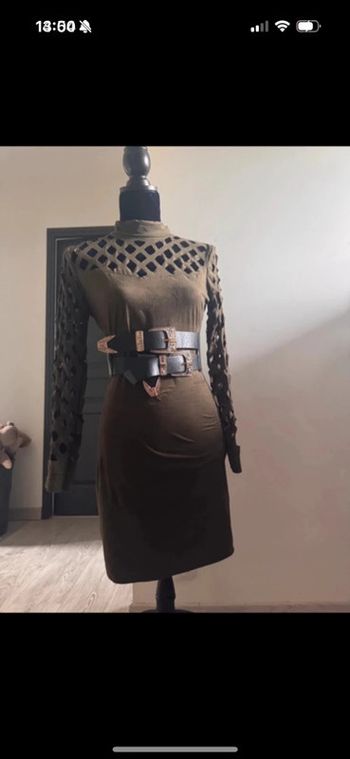 magnifique Robe mini kaki