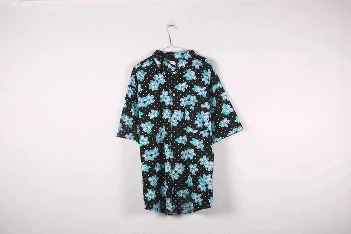 Superbe chemisette vintage 90-2000s en coton motif pois et fleurs des îles (#240291)