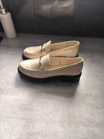 Mocassins beige neufs