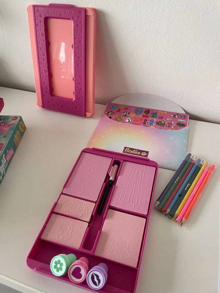 Lot dessiner la mode - photo numéro 2