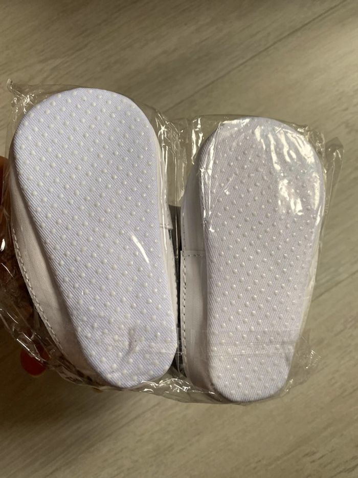 Chaussures souples marines pour bébé 6-12 mois - photo numéro 3