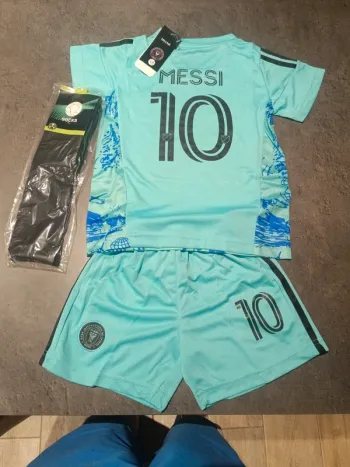 Tenue foot Léo Messi Inter Miami bleu. T.18