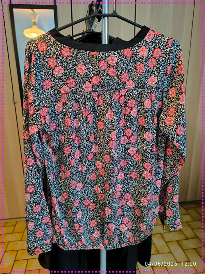Blouse fleuri - photo numéro 3
