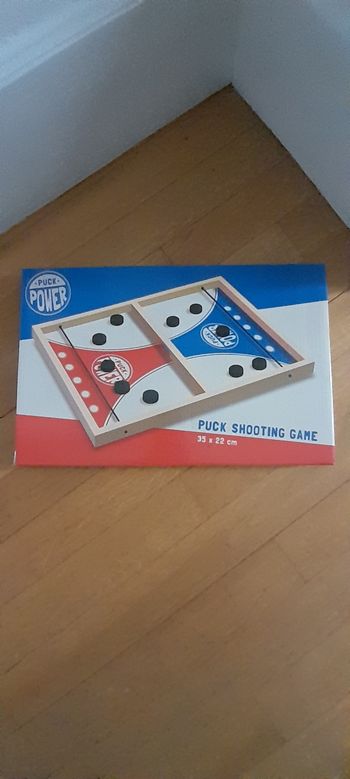 Jeu de société. Puck power