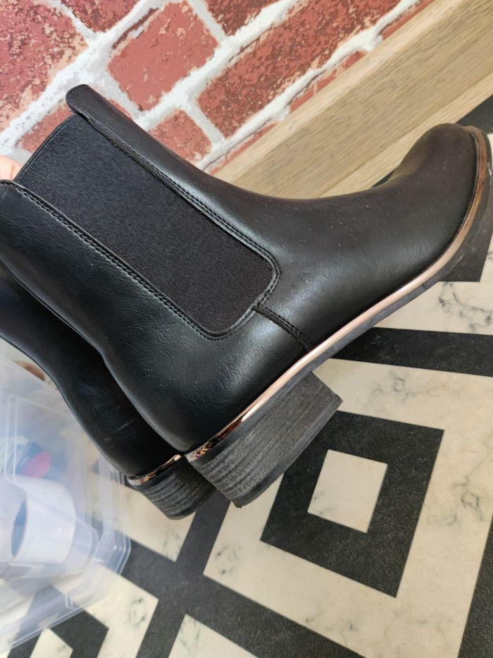 Bottines noires argentées Mi hautes Philov Taille 38 proche neuf - photo numéro 7