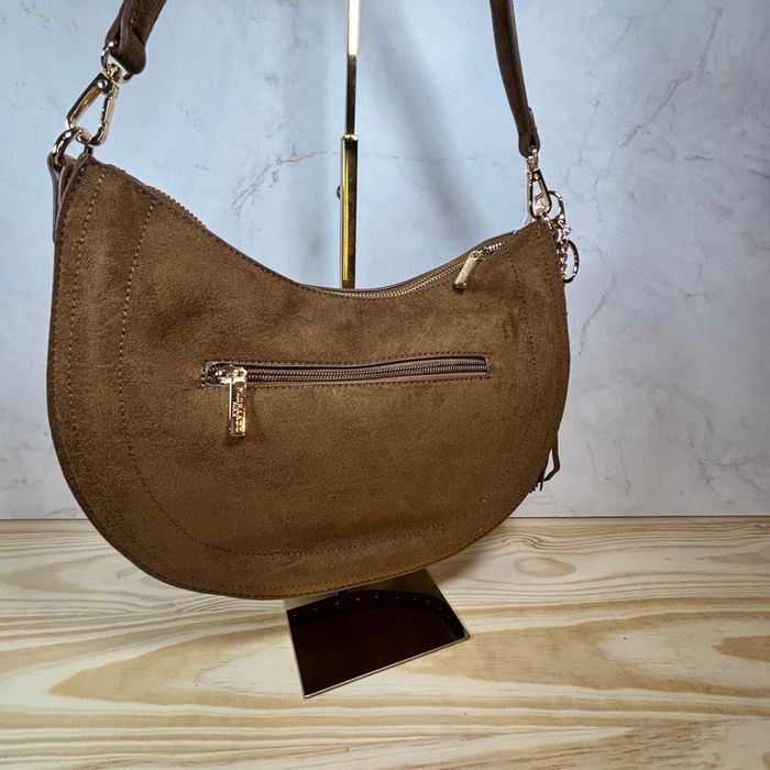 Sac bandoulière camel suédine chic rond idée cadeau neuf - photo numéro 4