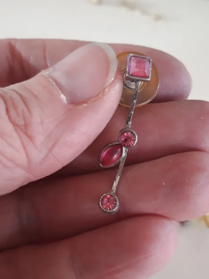 Boucles d'oreilles pendantes vintage - photo numéro 3