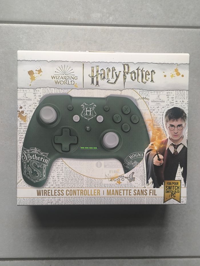 Manette switch 1 et 2 et pc harry Potter serpentar neuve