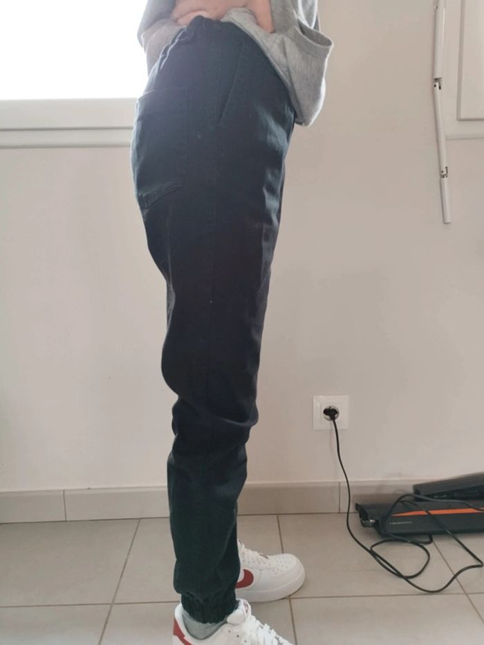 Pantalon style cargo sans poches Jennyfer taille 32 - photo numéro 2