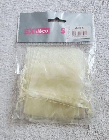 10 sachets en organza pour vos dragées et confuseries