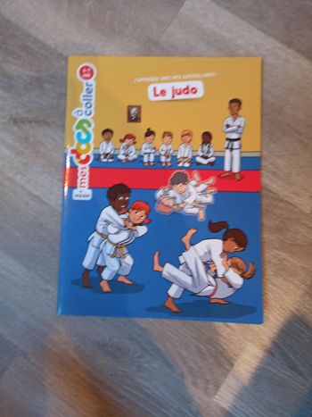 Livre mes docs à coller