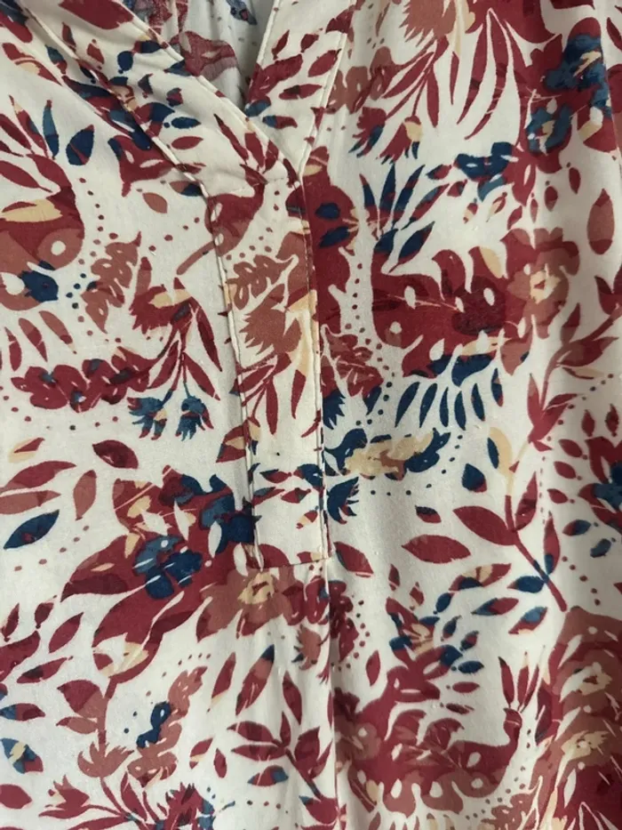 Très belle blouse - photo numéro 2