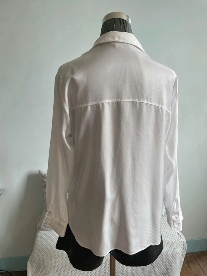 Chemise blanche. - photo numéro 2