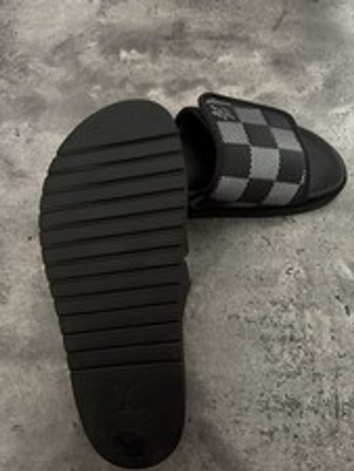 Sandales claquettes louis Vuitton noir 40 - photo numéro 7