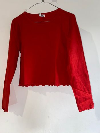 306 - haut rouge à manches longues