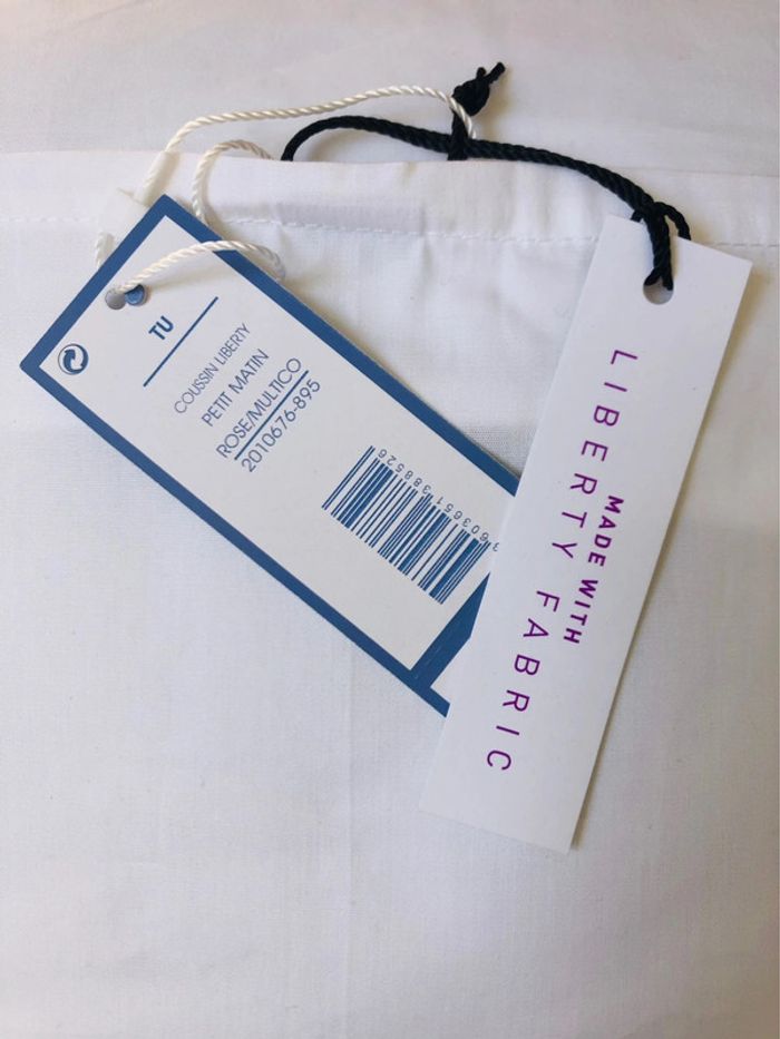 Coussin déhoussable 30x30 cm en Liberty Betsy dragée Jacadi TU - photo numéro 5