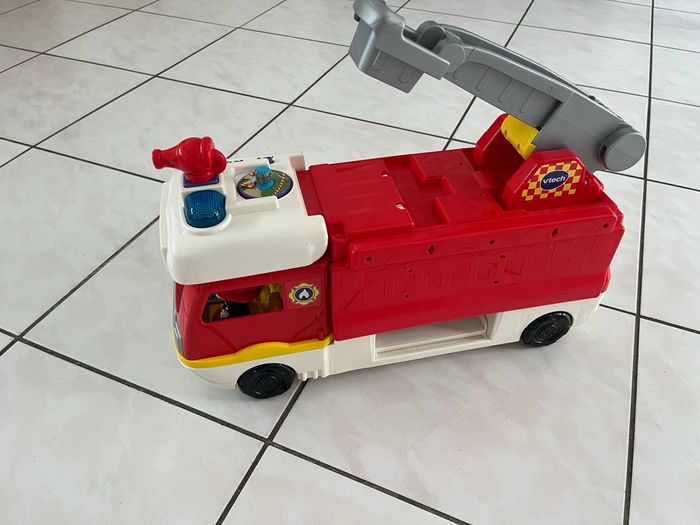 camion caserne de pompier Tut Tut copains Vtech. - photo numéro 4