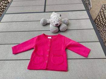 Gilet fushia fille 12 mois