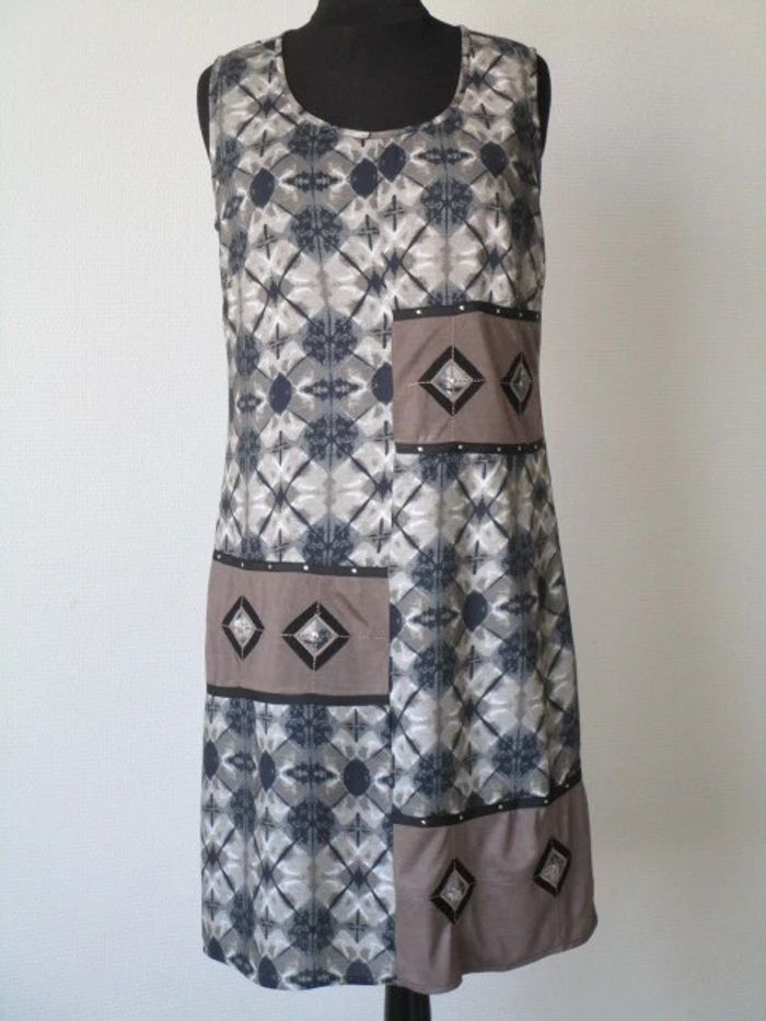 Robe imprimée Figure Libre 38 NEUVE - photo numéro 2