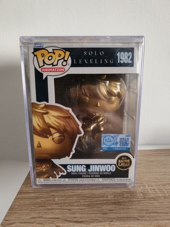Figurine funko pop Sung Jinwoo 1982 gold anime of the year