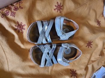 Sandales taille 26