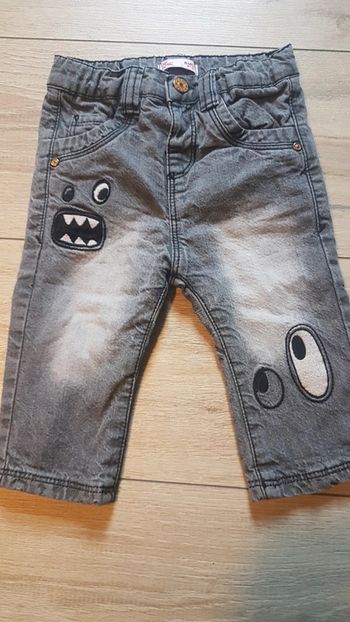 Jeans gris DPAM 6 mois monstres
