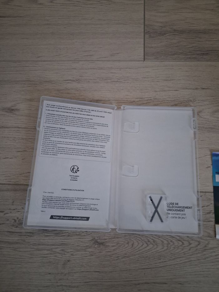 Jeu Nintendo Switch "Mario + lapins cretins kingdom battle" en tres bon etat - photo numéro 4