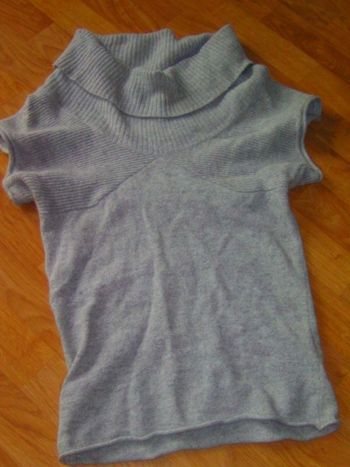 Pull 3 SUISSES gris angora grand col sans manches 34/36 TBE