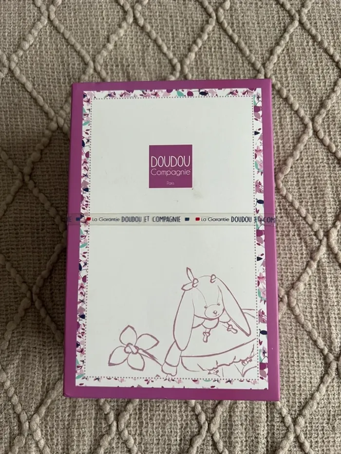 Doudou lapin cerise hochet - photo numéro 10