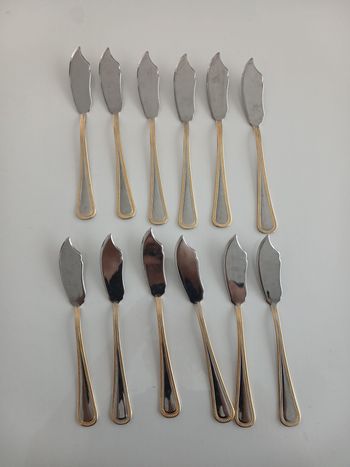 Lot de 12 Couteaux à Poisson Tartineurs – Inox 1810 & Doré – Italie