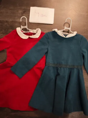 Robes col claudine assorties